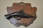 Dekoratívne pištole na stenu,krb alebo do polovníckej izby